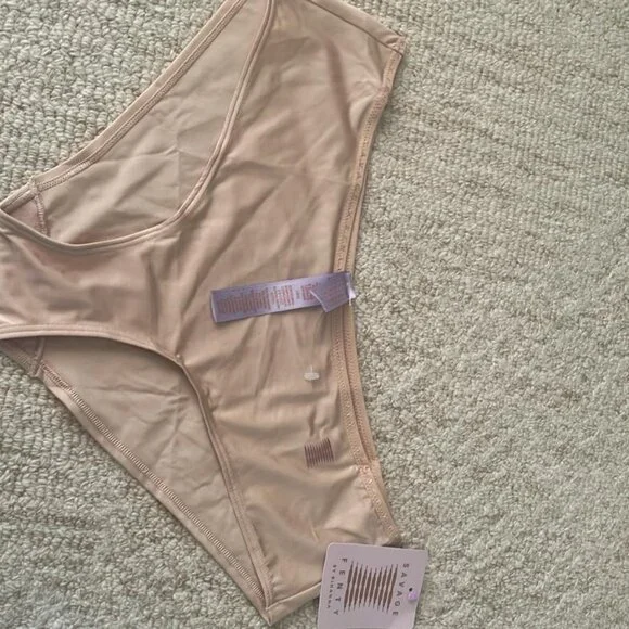 Savage X Fenty Women Nude Panty- Large - Picture 3 of 5